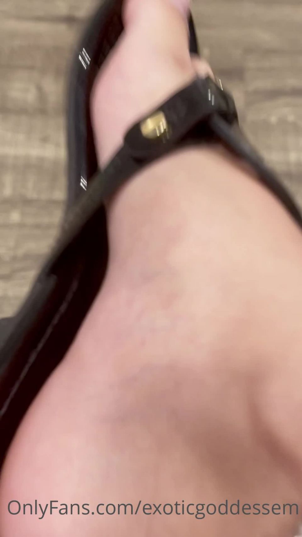 Exoticgoddessem () - my toes look even sexier in my tory burch sandals 12-09-2021