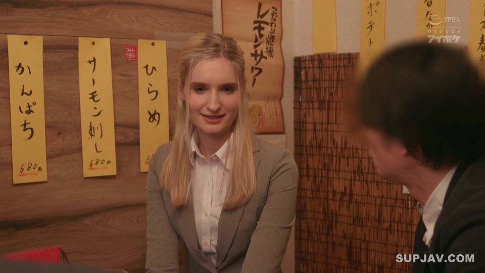 Reducing Mosaic IPIT-012 出張先相部屋NTR 絶倫の上司に一晩中何度もイカされ続けたブロンド女子社員 一晩で8発もの精子をそそがれる絶倫寝取り性交映像！ エマ・ローレンス