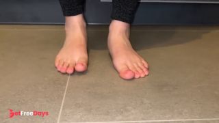 [GetFreeDays.com] Perfect footwork with beautiful pink toes Porn Video July 2023