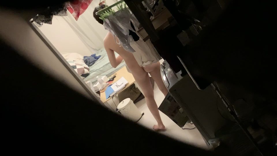 Un hermoso modelo de un lector modelo que los fans nunca han visto! Tanto los pechos y el vello púbico están desnudos 15292683 - voyeur - voyeur