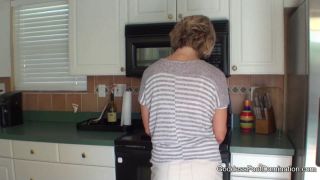 GoddessFootDomination com Full HD Brianna - Girlfriend's Hot Mom