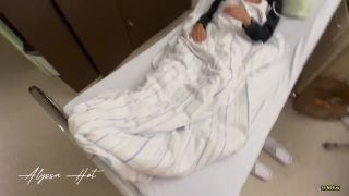 Alyssa - Hot - Doktor verführt - Ich brauche einen Schwanz 720P - Amateur
