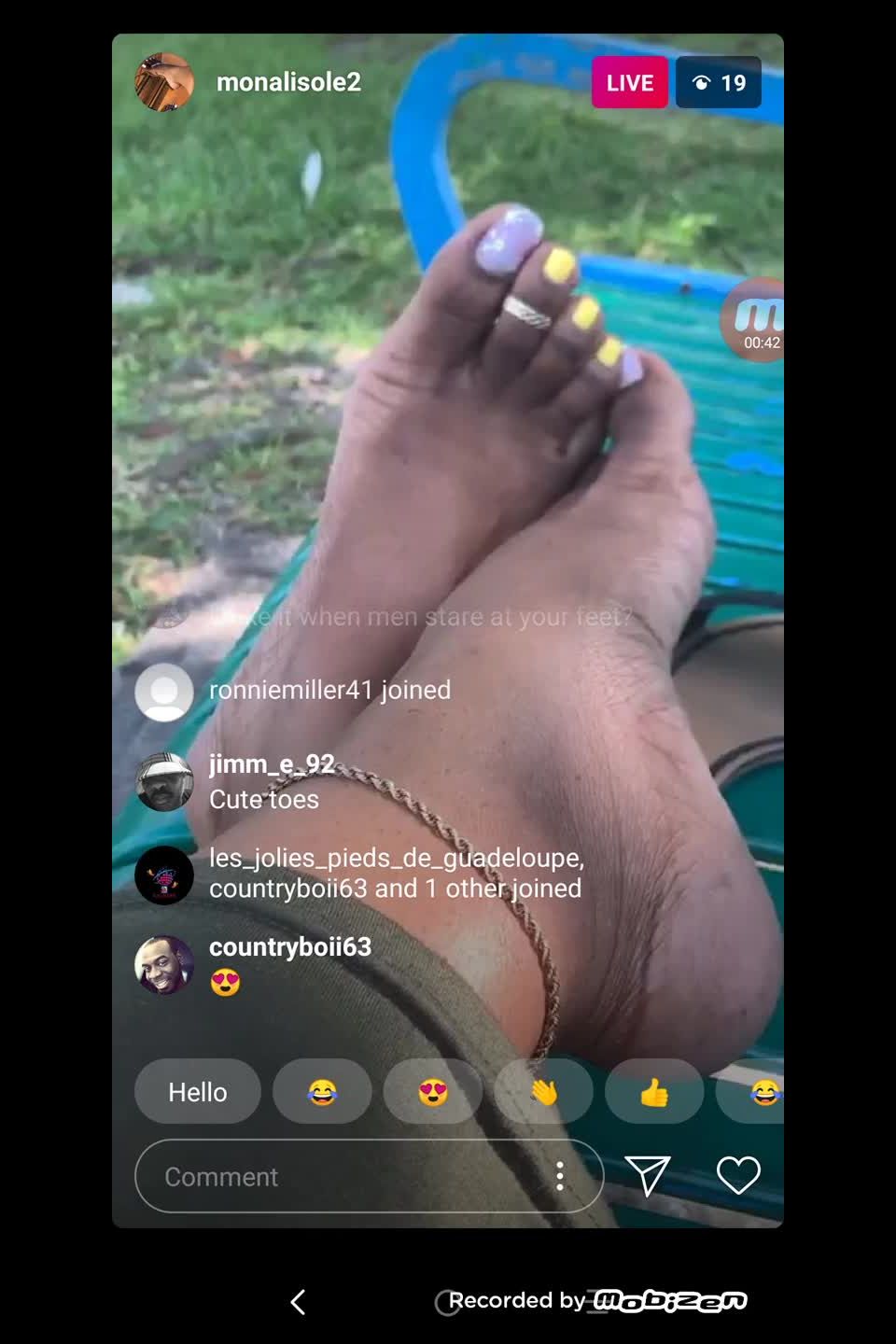 Beautiful ebony foot tease