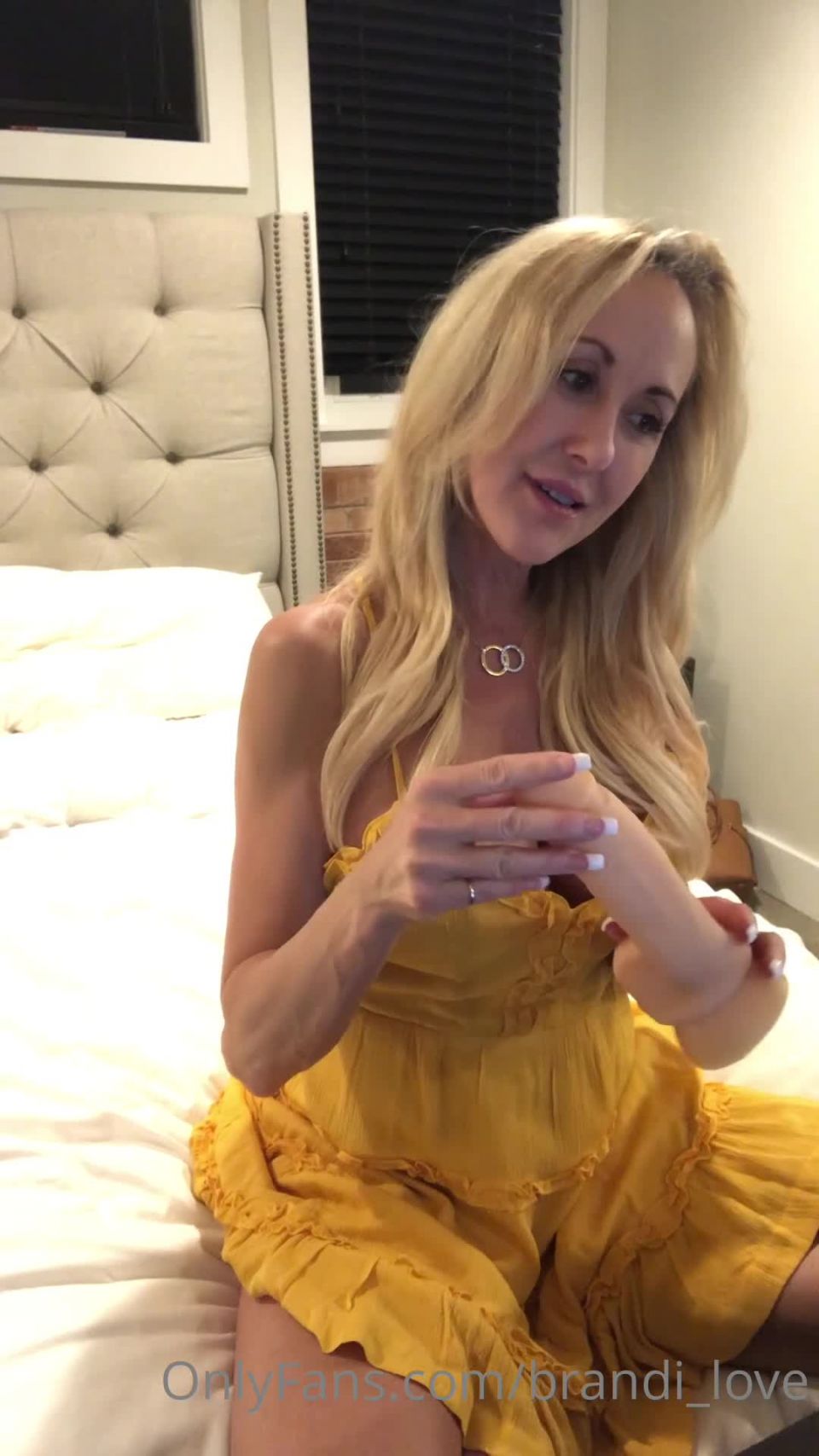 Brandi Love () Brandilove - who wants this brand new solo love thy pussy drops in you dms in the next 14-01-2022