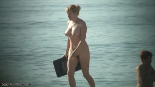 Nude beach, natural and sexy, amateur video