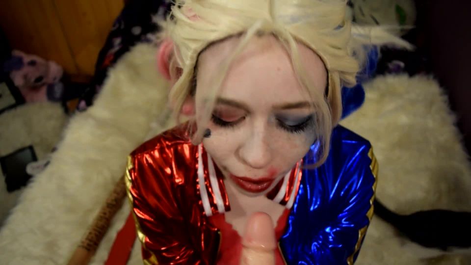 Bat maisie - pov harley quinn blowjob