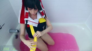 Video Lana Rain : Perverted Sensual Oil Bath With Reimu 1080p FullHD