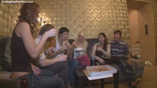 Amateur - Students Group Sex After Pizza Amateurporn