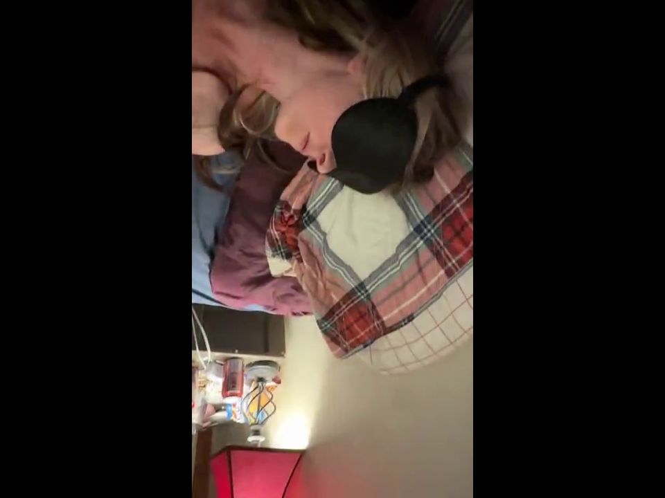 Feetyferg - She loves being woke up this way
