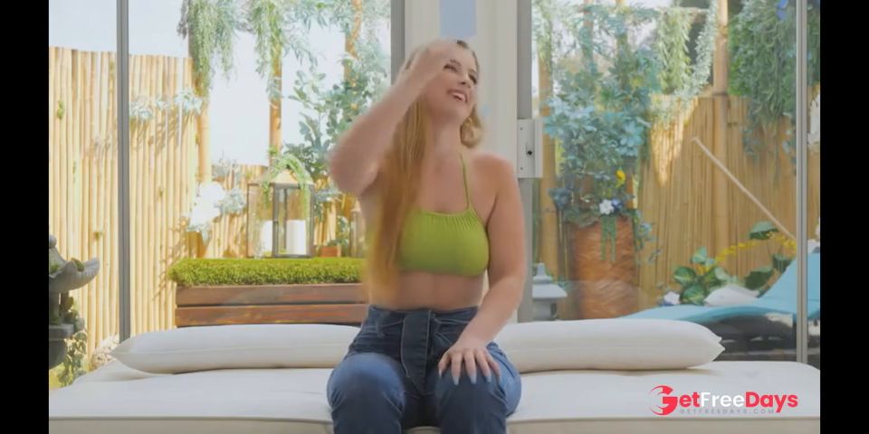 So Pretty MILF - Riley Reign