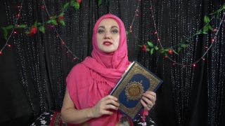 Goddess Vivian Leigh - Your Sister Sucks Cocks For Ramadan Foot!