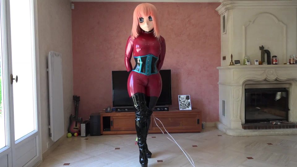 Red latex, boobs, buts and hips