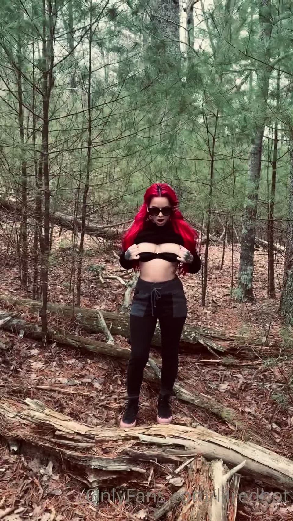 Lil Red Hot () Lilredhot - flashing in the woods 02-02-2021
