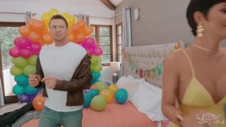 Daisy Taylor / Balls Deep In My Balloons Download New Por...