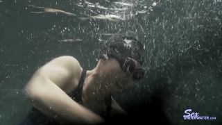 SexUnderwater e0424 The Swimmer (mp4)