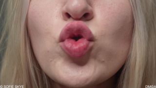 Pt 1Sofie Skye - Square Lip Fetish Kissing German JOI