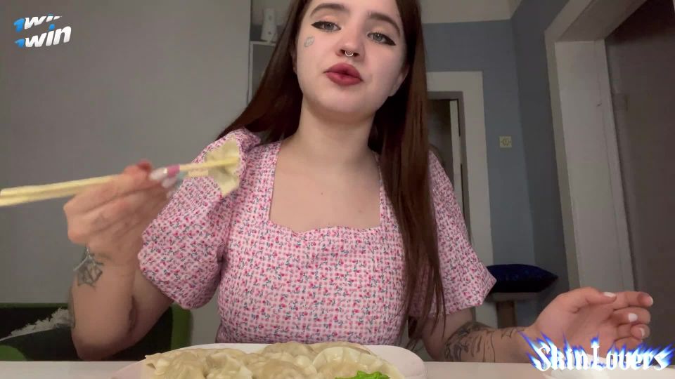 The Cook Fucked Me Hard For Praising His Delicious Dumplings. Close-Up. With Conversations. With A P - Pornhub, SkinLovers (FullHD 2021)