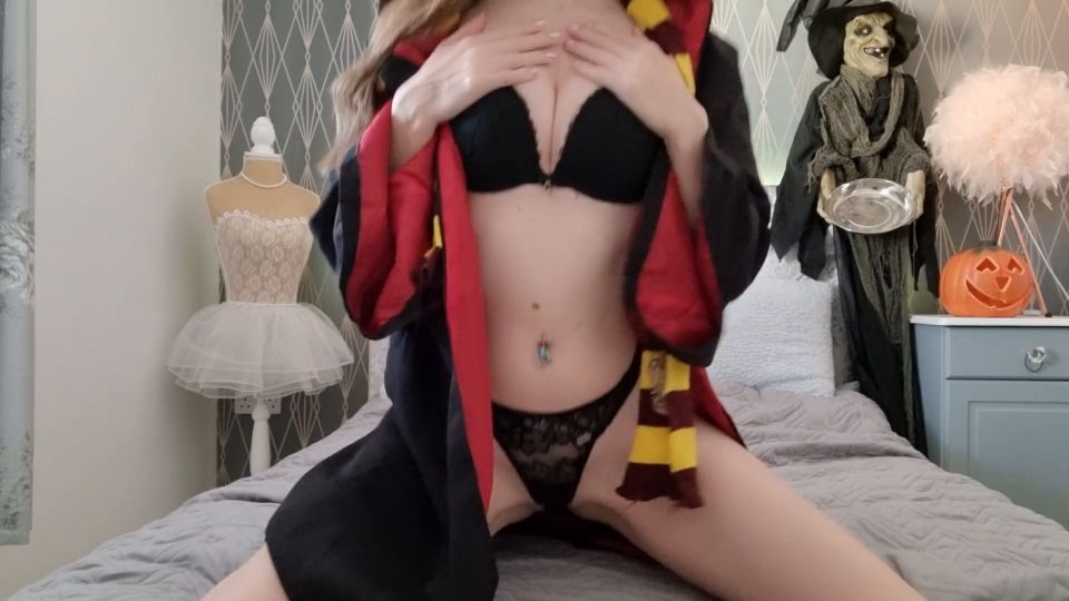 Brook Logan - Hermiones Trick Or Treat -  (FullHD 2024) New Porn