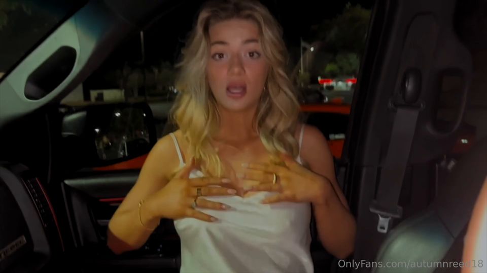 Autumren Solo JOI En El Coche (Tetas Grandes porno)