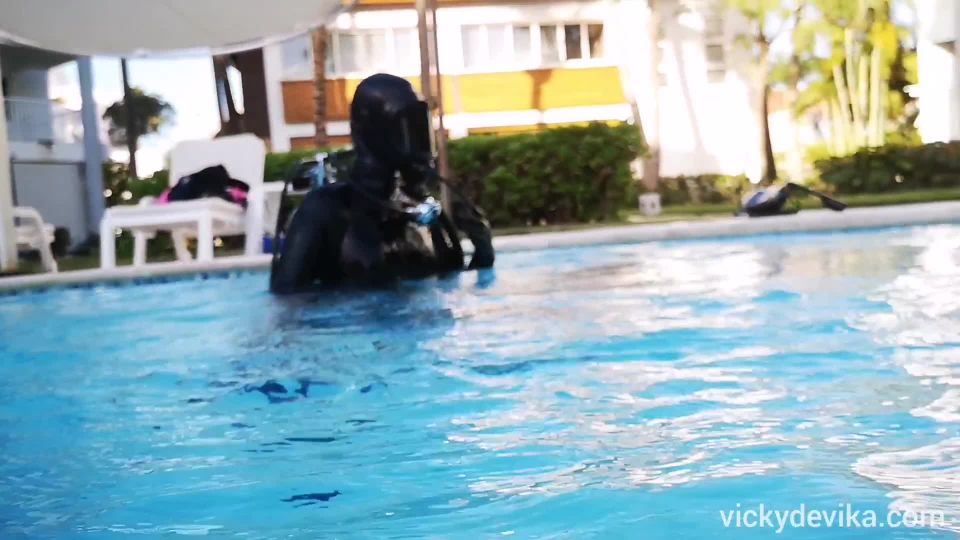 Ran a few tests with different gas masks and scuba in the pool yesterday.
