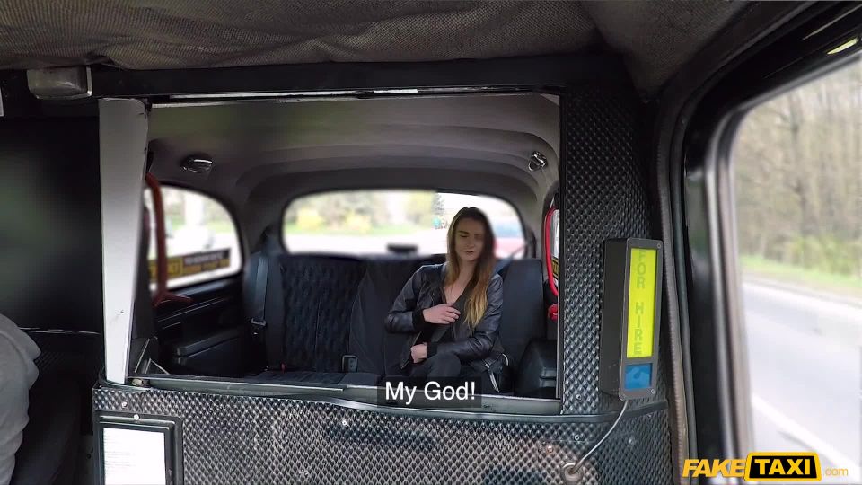 Adelle Unicorn - Model Fuck In Taxi