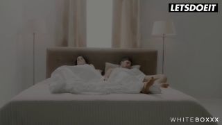 BLANCOXXX CHICAS DE HORNY La compilación de pequeños tetas Parte 5.