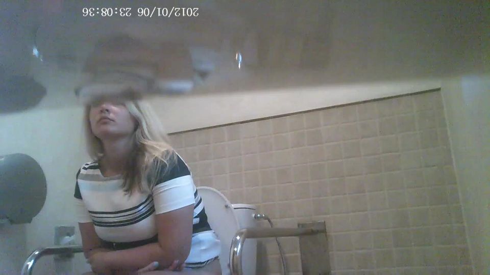 xxx video clip 12  Watch Free Porno Online – Voyeur Student restroom 145 (MP4, HD, 1280×720), voyeur on voyeur