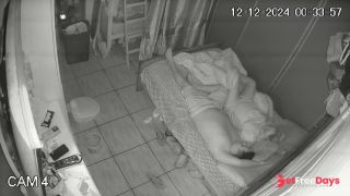 [Sleeping.Porn] Husband and wife sleeping in underwear on a midsummer night