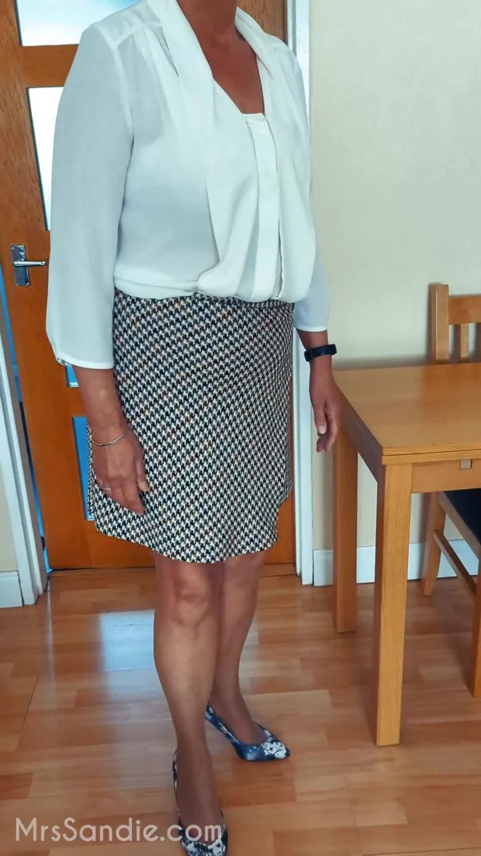 Mrs Sandie Mrssandie - video for yesterday before work xx 19-06-2022