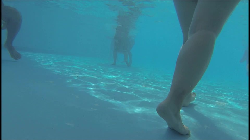 Underwater swimsuit tracking – YMUW-1031 on voyeur 