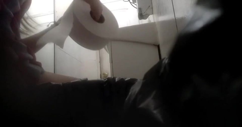 Voyeur Venezuelan Toilet - (Webcam)