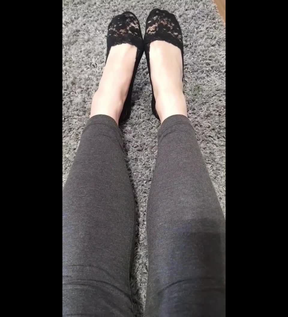 VEGAN FOOTQUEEN () Veganfootqueen - old footage i miss this pedi 05-10-2019