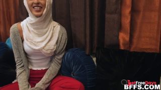 [GetFreeDays.com] Arab Muslim Women Foursome Take BBC At Party Sex Video October 2022