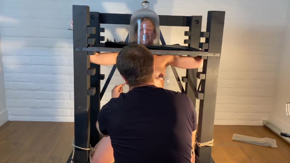 El Bell Jar - Elise Graves y la mayor restricción de vídeo S...