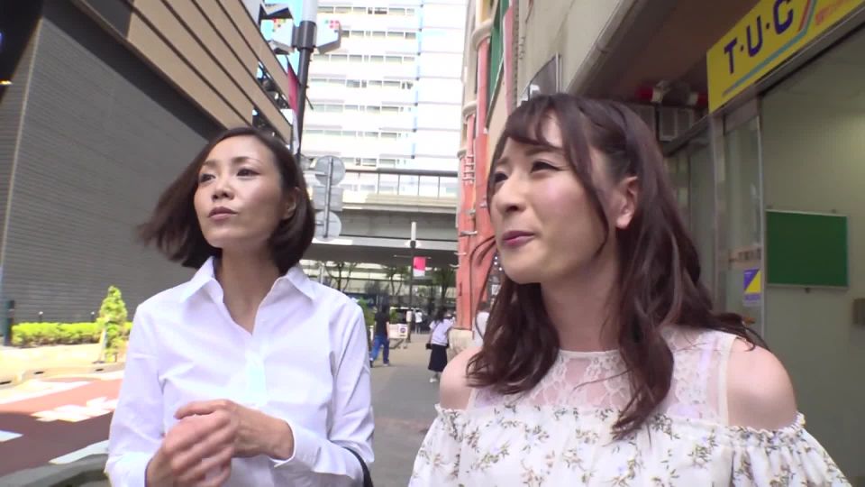 Mari Momo - Cute Cross-Dresser Mari Momo Picks Up Real Amateur Girls / BOKD-206 - Were She-Males (FullHD 2020)