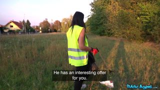 Jennifer mendez - litter picker fucked in the woods