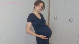 HotBerryTea – Desperate Birth – Pregnant Slut Gives Birth.