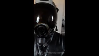 Heavyrubberette () - admiring my partner in his gas mask 14-05-2021