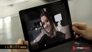 [GetFreeDays.com] Cara Saint-Germain makes a sex tape for her husband Porn Leak December 2022