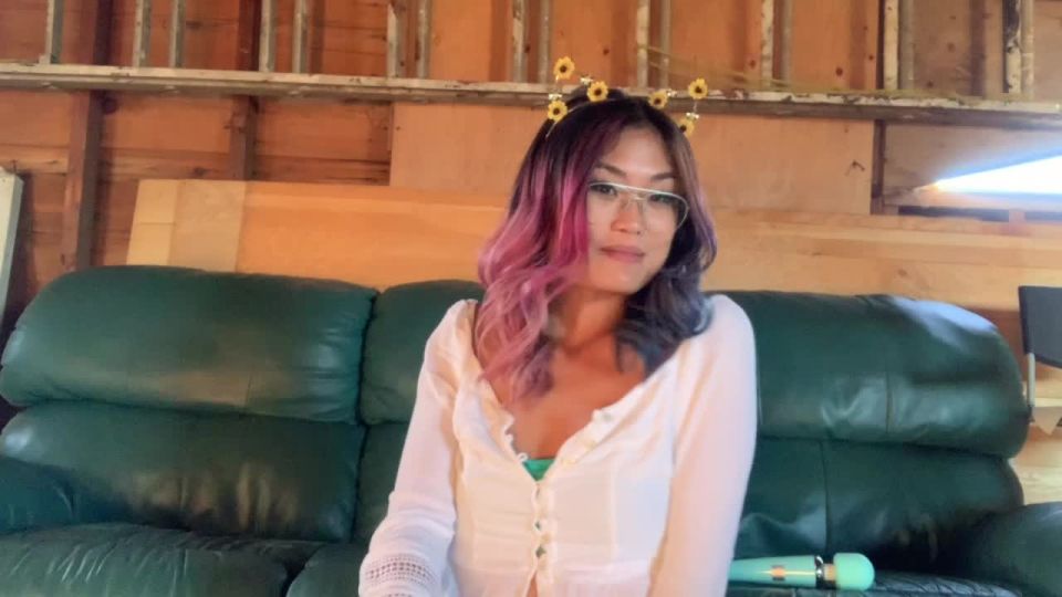 adult xxx clip 31 Lola Tessa – Kitty Gets Naughty on the Kouch | dildo fucking | asian girl porn mandy muse femdom