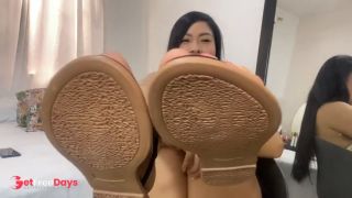 [GetFreeDays.com] SAKURAYEN hace show sucio con sus pies los chupa y escupe y tambien escupe sus ricas tetas Sex Leak November 2022