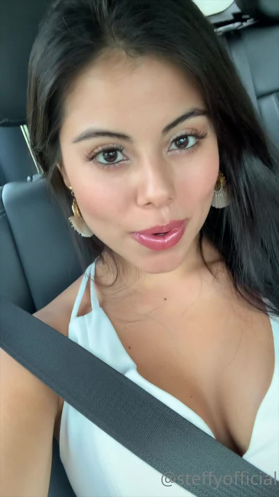 Steffy Moreno () Steffymoreno - finally the quarantine in my city has become more flexible my sexual activities in public 13-06-2020