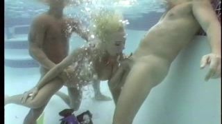 Sexunderwater.com- The Webb_s - Sex After the Video Shoot