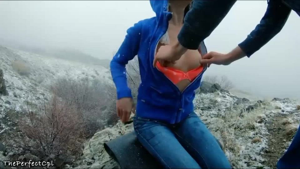 LOST HIKERS HAVE ROUGH ANAL SEX TO STAY WARM IN SNOW - 2 ORGASMS 1 CUM ...