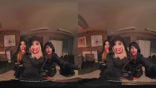 Orgy With Vampire DIMITRESCU DAUGHTERS In RESIDENT EVIL VILLAGE XXX VR 