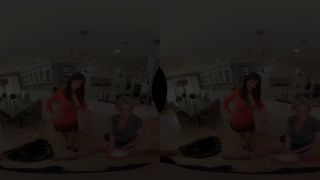 MILFs Dee Williams & Syren De Mer Take A Ride On A College Jock'S Cock
