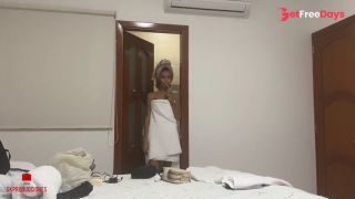 [GetFreeDays.com] Me quedo en el mismo cuarto del hotel con mi hermanastra y terminamos mal Porn Film February 2023