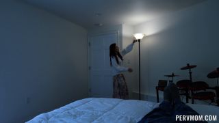Jessica Ryan - Exhibitionist Step MILF Likes Being Caught Ultra HD 4K 2160p - Brunette