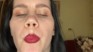 M@nyV1ds - AnnaManyVids - Giantess Anna Caught You 4K