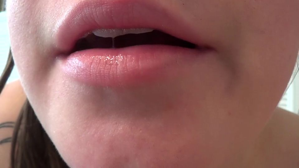 Mouth Fetish: Spitting  Drooling 720p